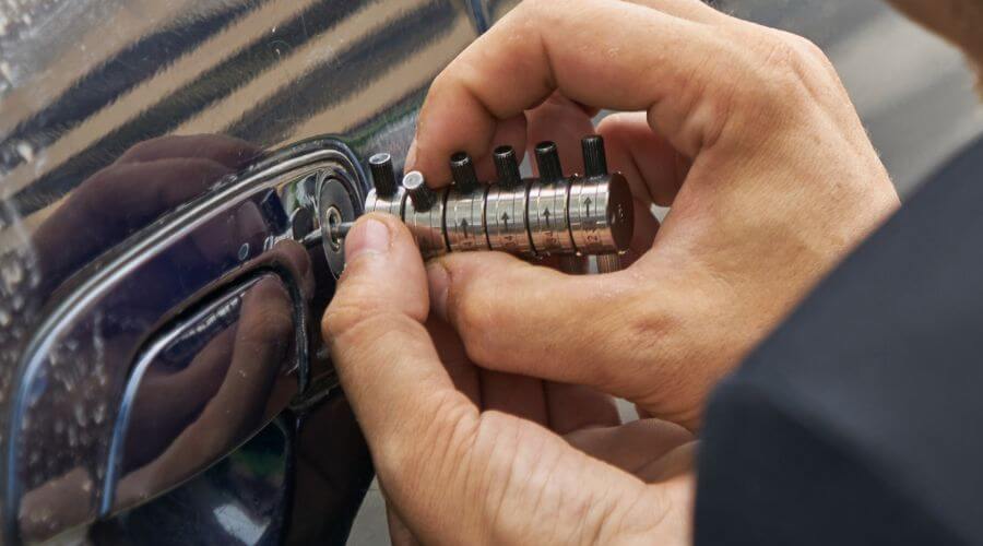 Professional gutter cleaning in Ulysses, NE